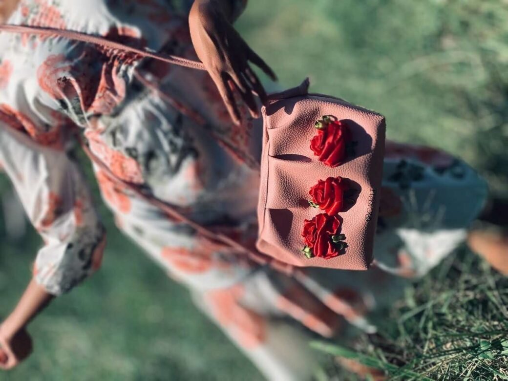 RED FLORAL SMALL OP BAG