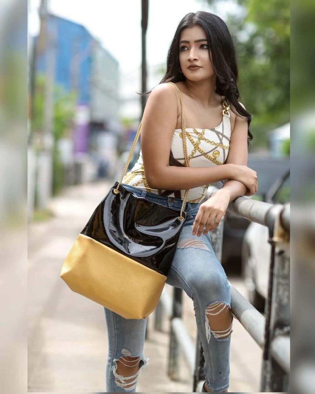 Black Mix Gold Bag - Image 4