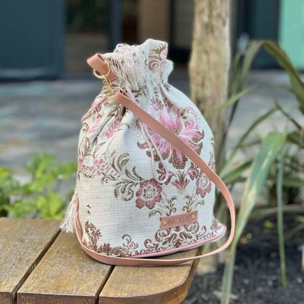 Lotus Vintage Bag