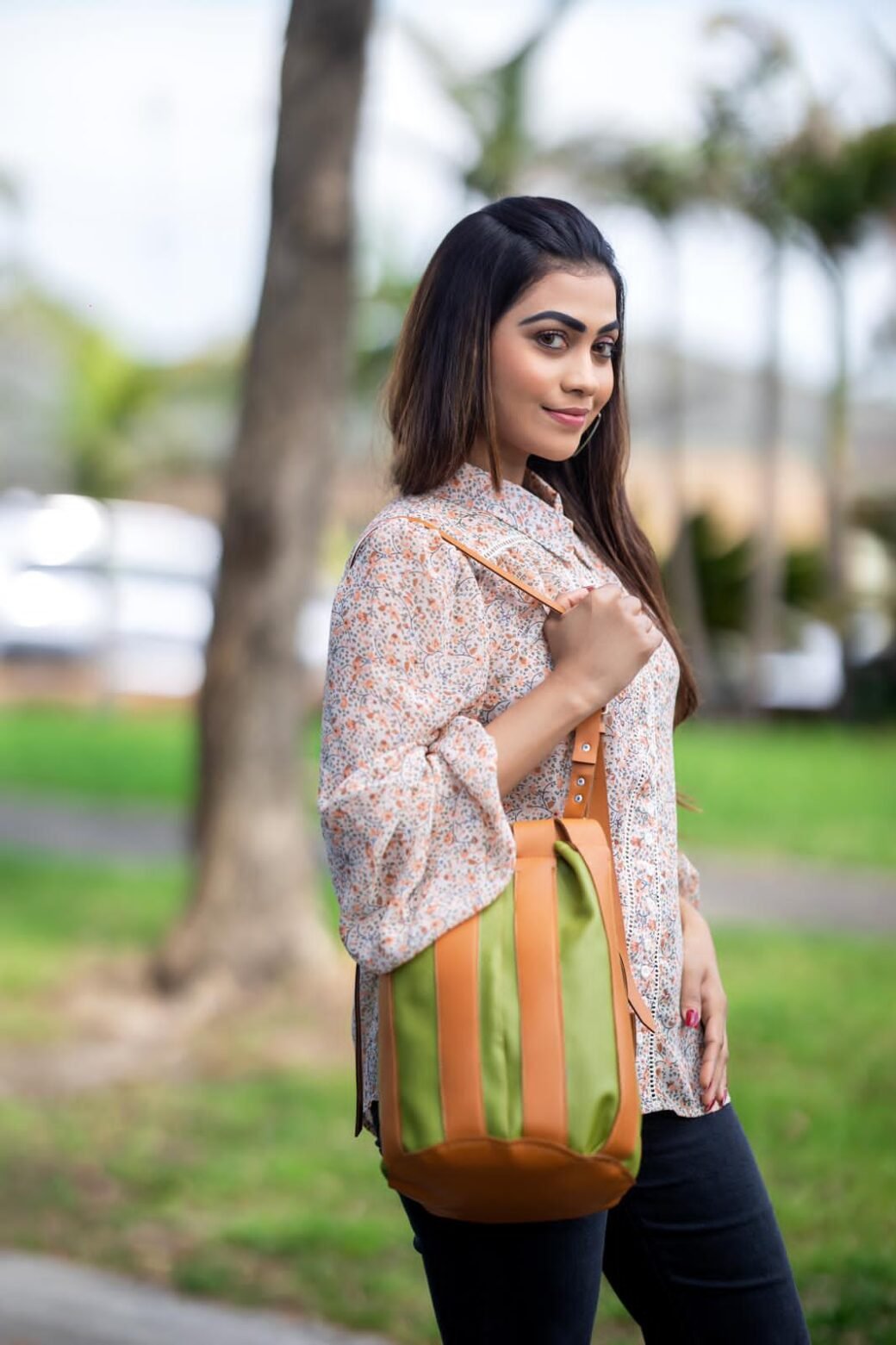 Brown Mix Green Bucket Bag - Image 8