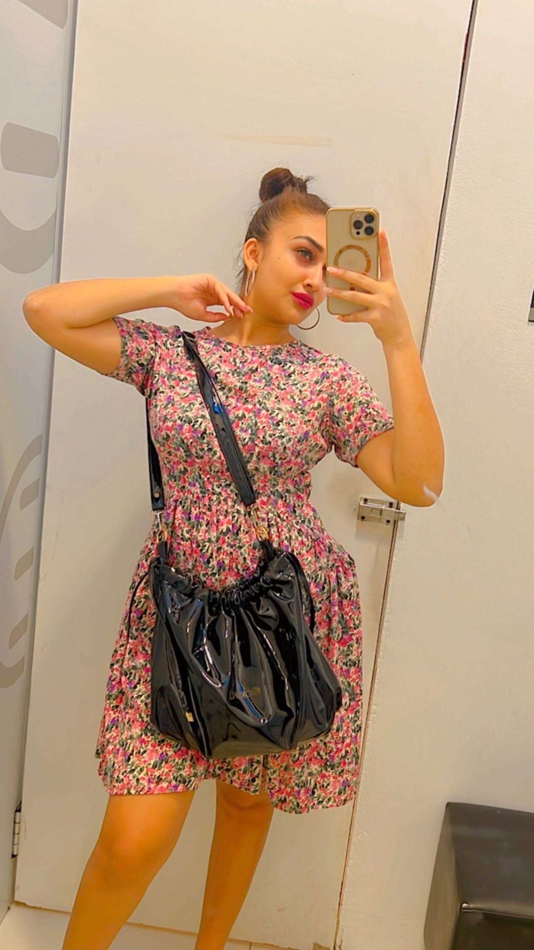 Small Black Shoulder Bag - Image 2