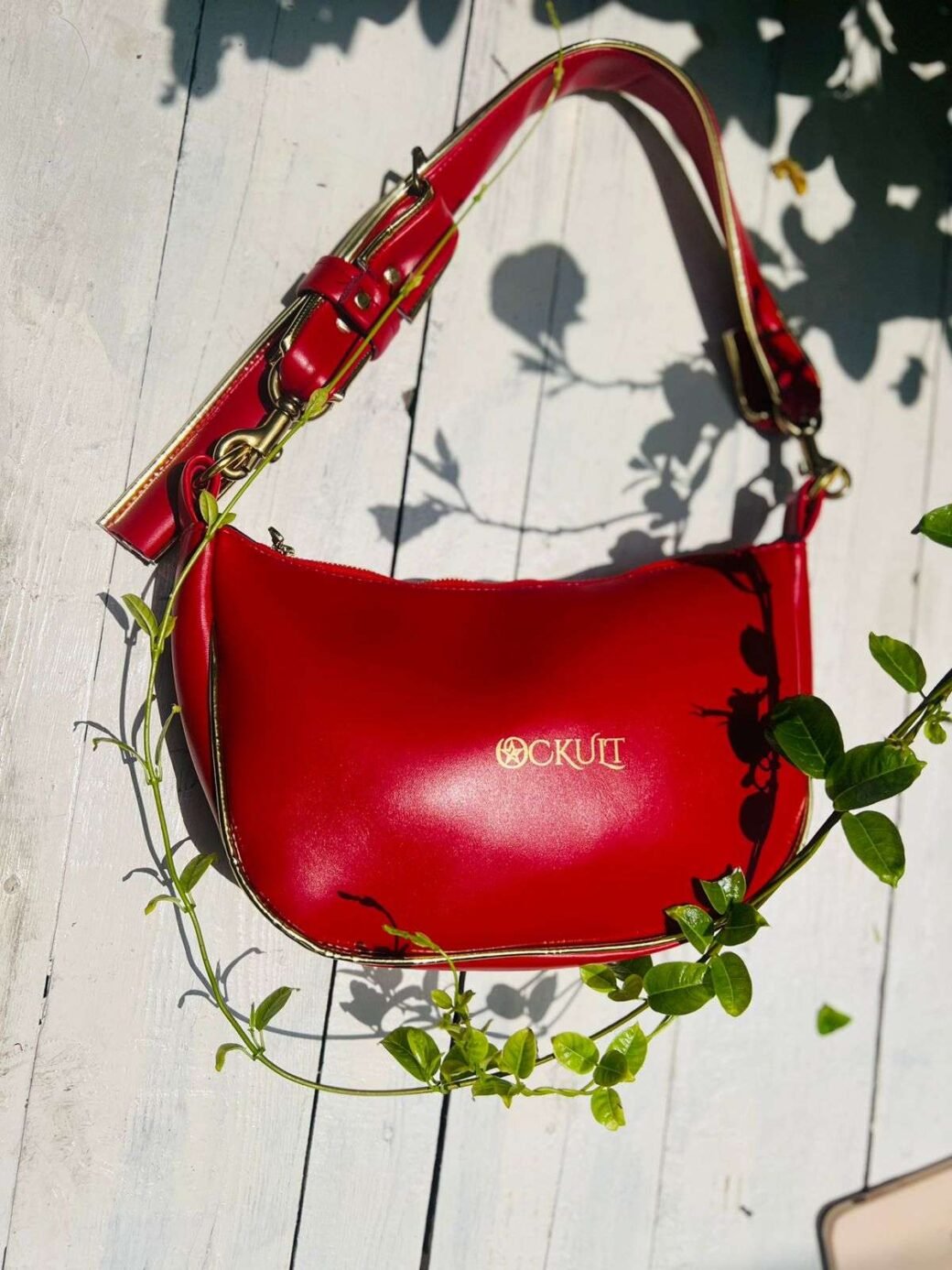 Red Gold Wire Small Shoulder  Bag - Image 2