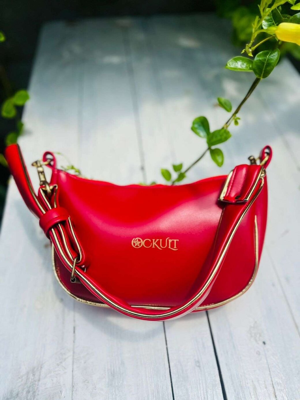 Red Gold Wire Small Shoulder  Bag