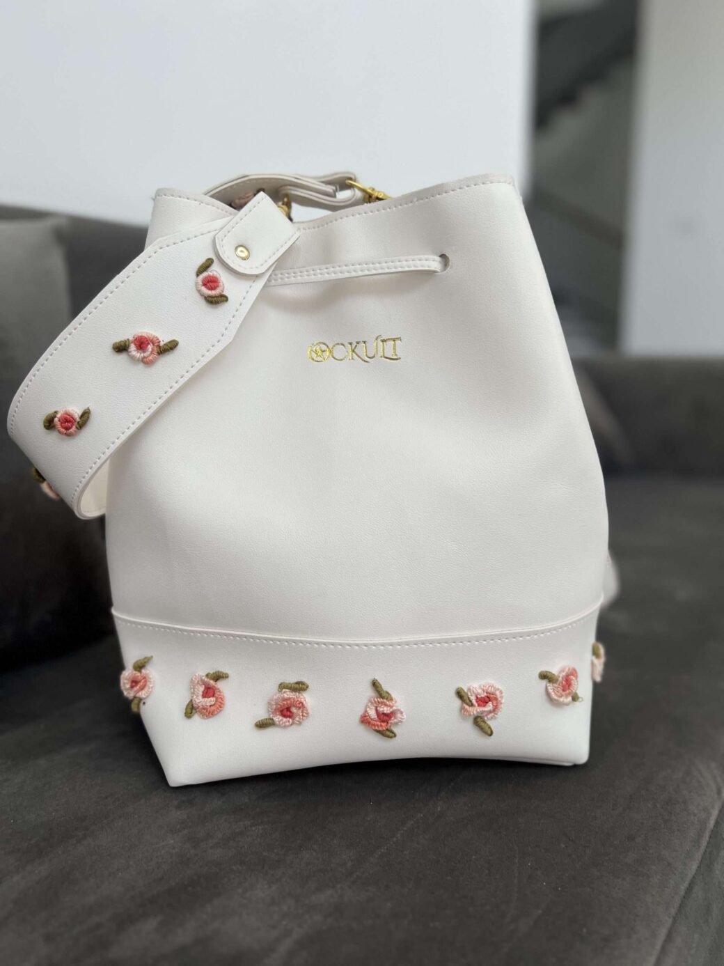 White Floral Embroidered Bucket Bag - Image 3