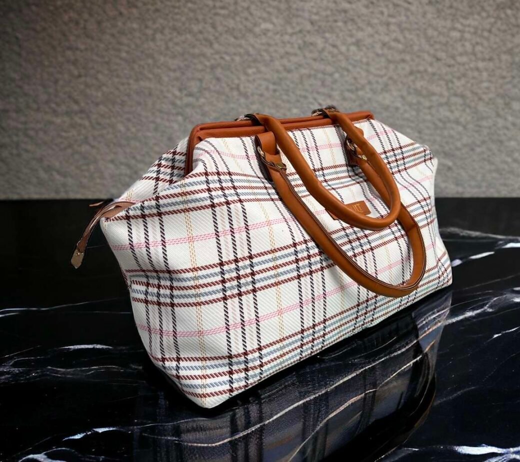 Arya checked Bag - Image 2