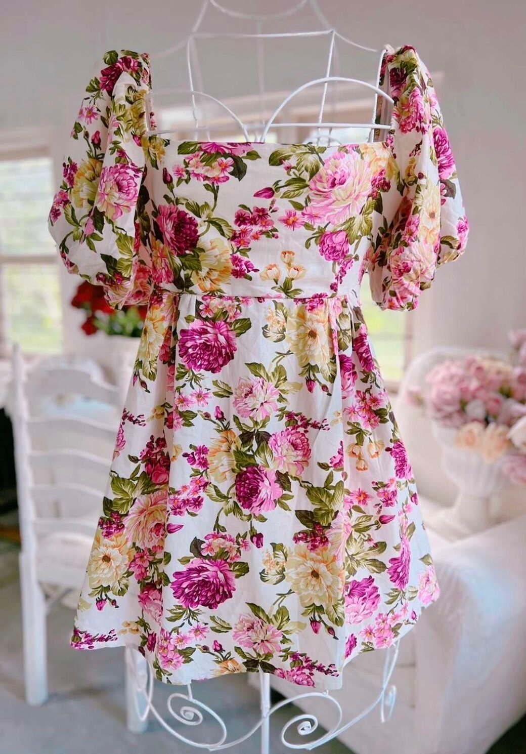 Floral Puff Sleeve Dress - Image 2
